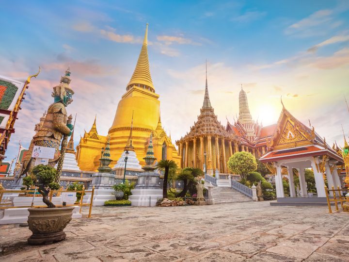 See Marvelous Buildings and Sculptures