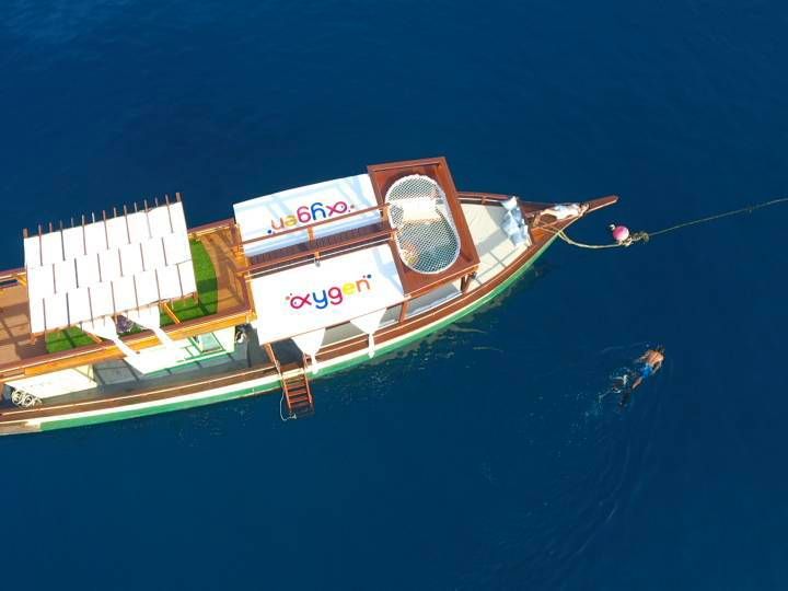 Phi Kul Ship,  the main ship of the trip (25 guests limit)